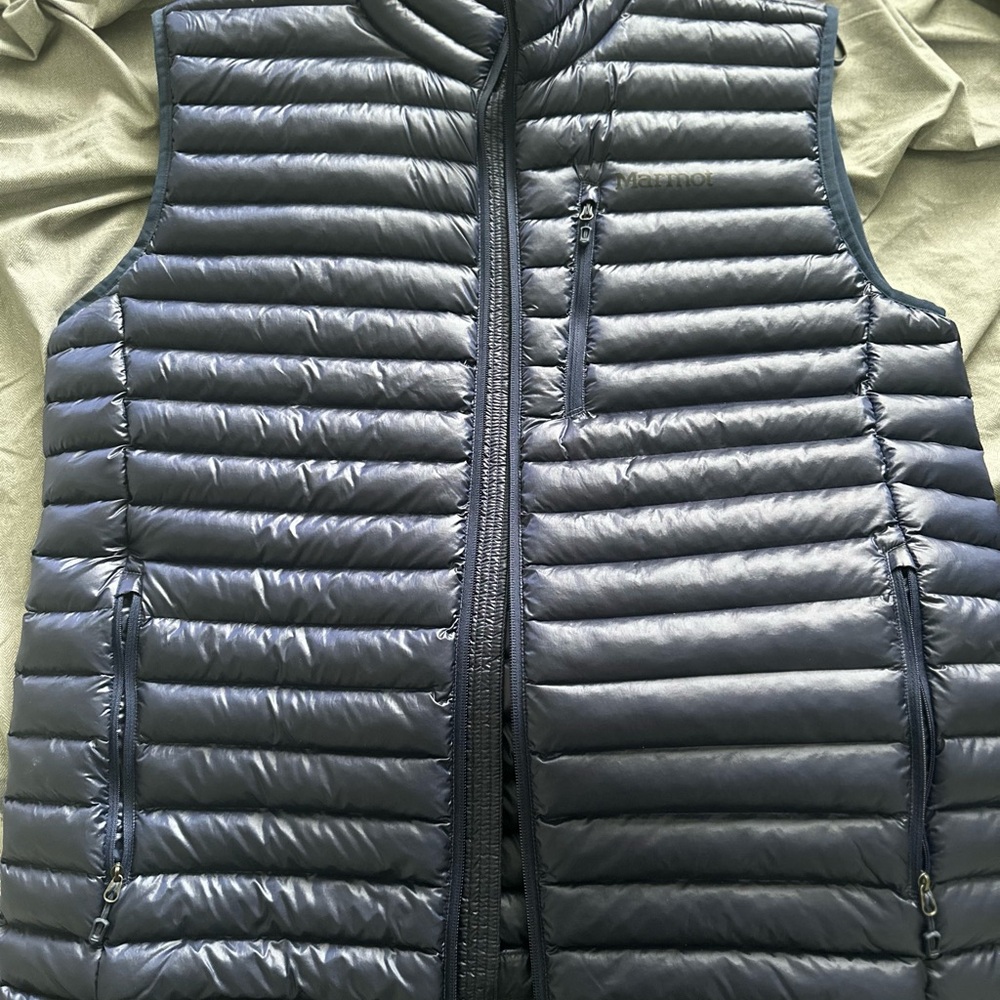Marmot Navy Puffer Vest - Picture 4 of 6